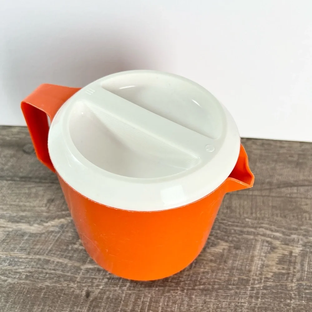 Vintage‎ Orange Rubbermaid 1 1/2 Quart Pitcher White Top #2745 3